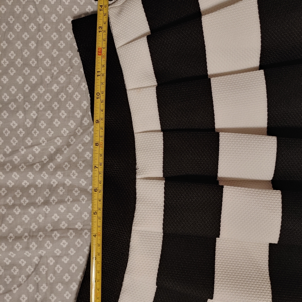 Skirt - Picture 3 of 4